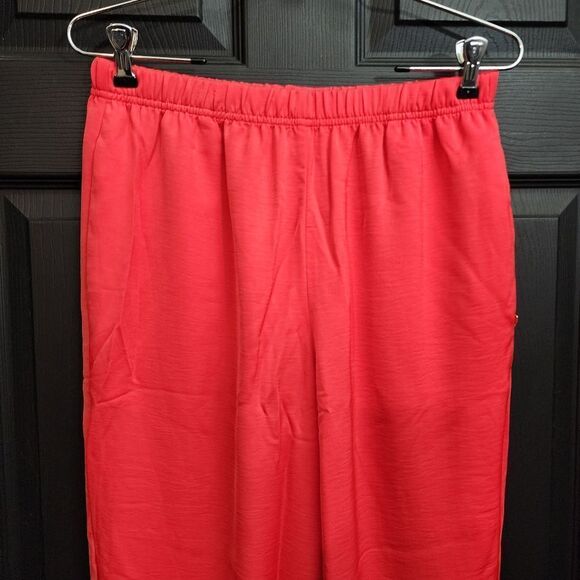 Fabletics EcoSatin Crop Pant - Strawberry Red/Black - Picture 7 of 16